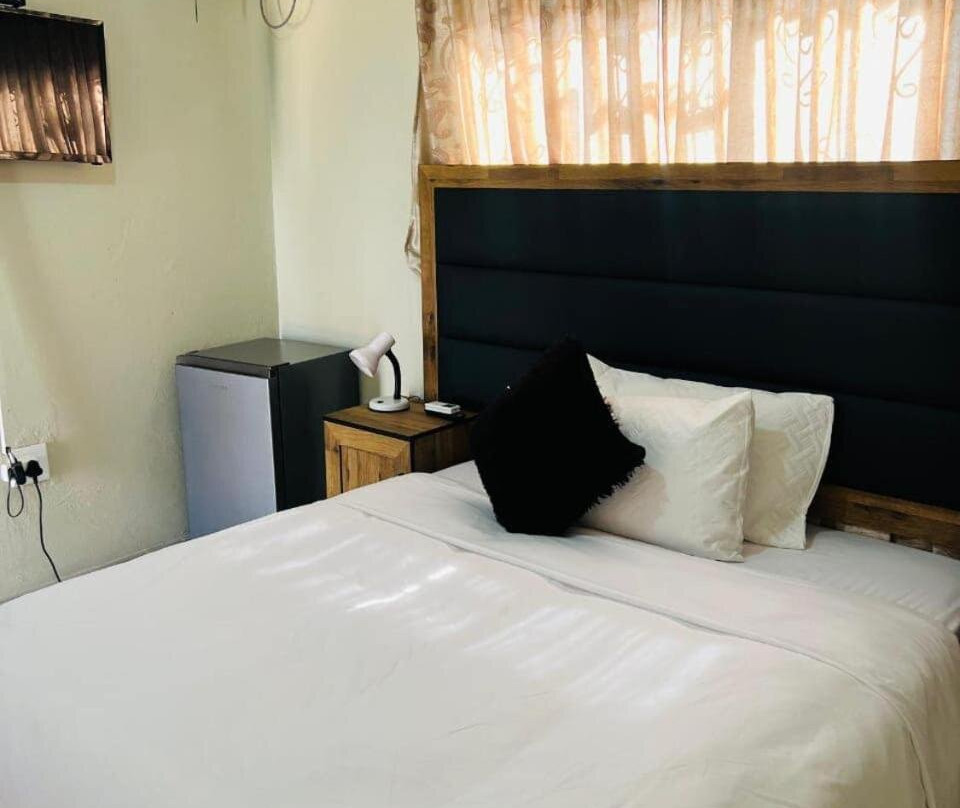 Aa Nkhumeleni Guesthouse And Accomodation