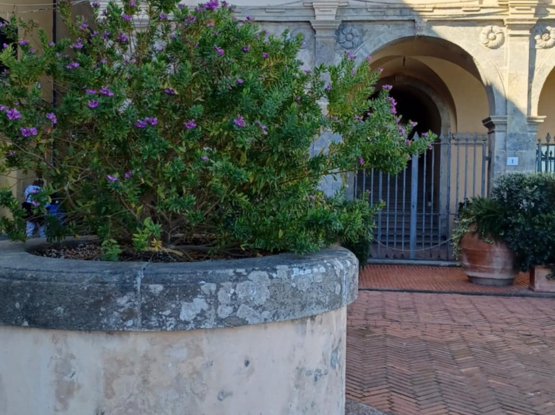 Palazzo dei Governanti-Porto Ercole必去景点
