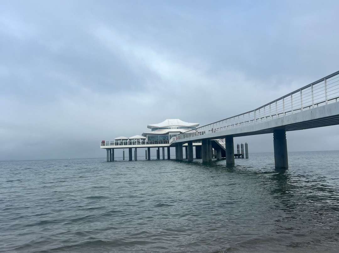 Seeschlösschenbrücke-蒂门多佛海滩必去景点