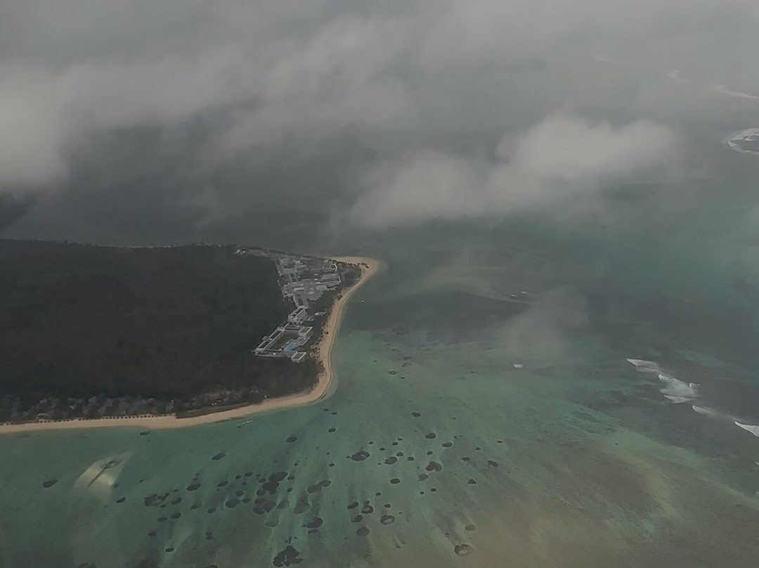 Corail Helicopteres-Triolet必去景点