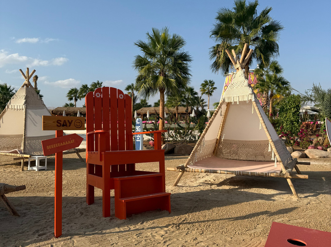 B12 Beach Club-亚喀巴必去景点