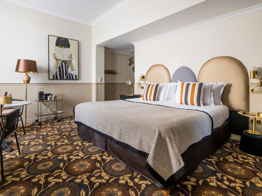 Château Jeanne & The Forest主图