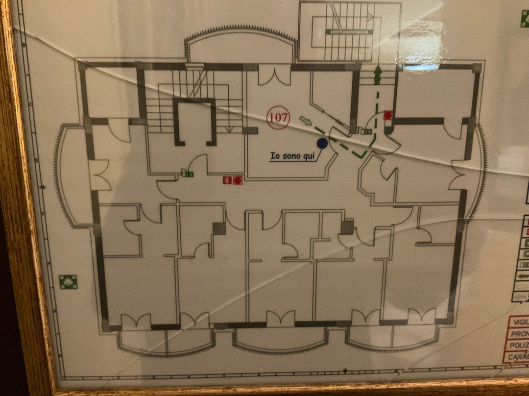 布拉姆酒店主图