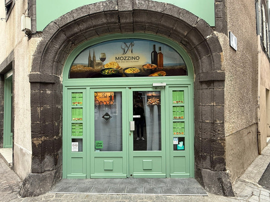 Mozzino Bar & Restaurant