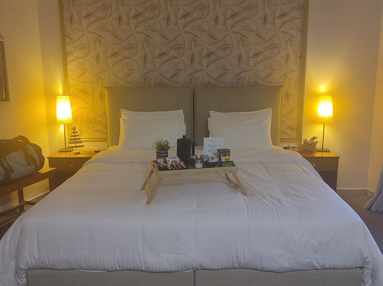 Eviali Apartments主图