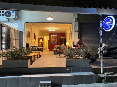 CHIM: Thai Wine & Beer