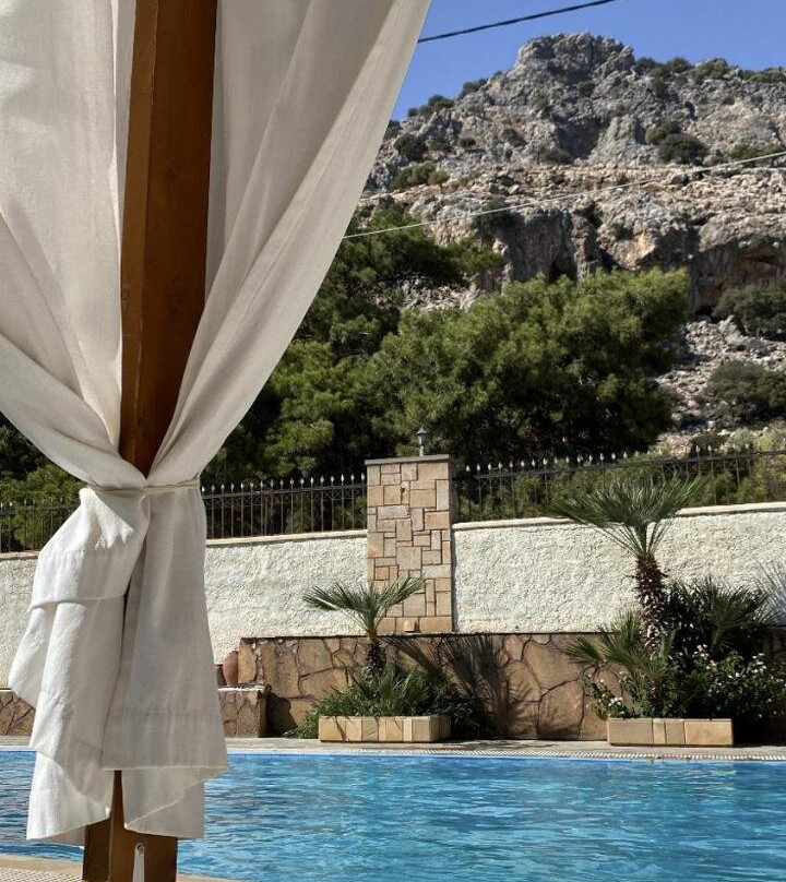 Theonia Villas