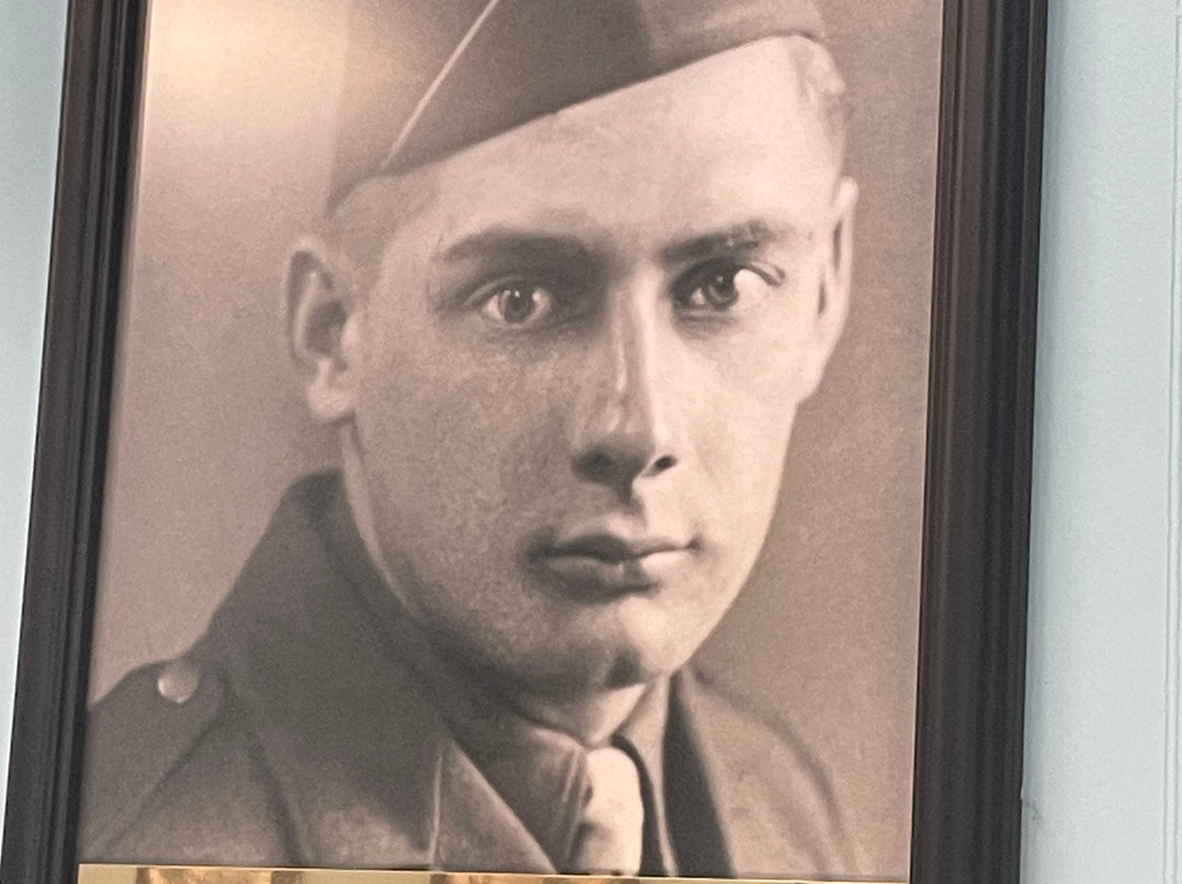 Bedford Boys Tribute Center-Bedford必去景点