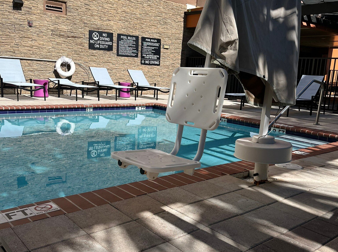 佛罗里达市希尔顿惠庭酒店主图