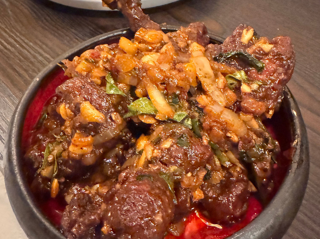 The Mayuri Indian Restaurant - Bar主图