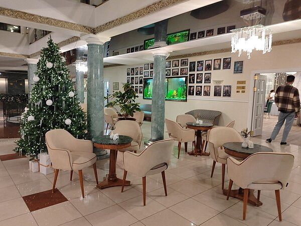 老村温泉酒店主图