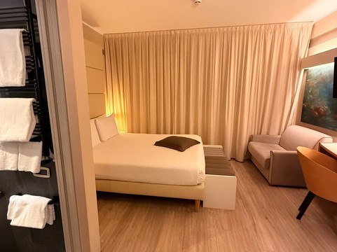 爱皮尼公园酒店主图