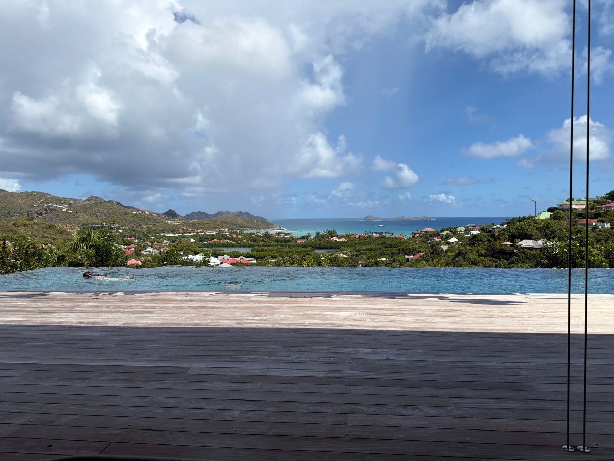 圣巴斯 - 伊甸磐石酒店-官方