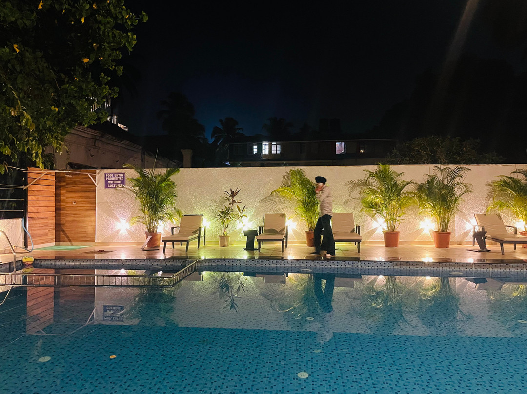 罗希亚斯度假村主图