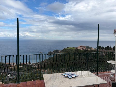 陶得米纳马雷特拉泽住宿加早餐酒店-官方