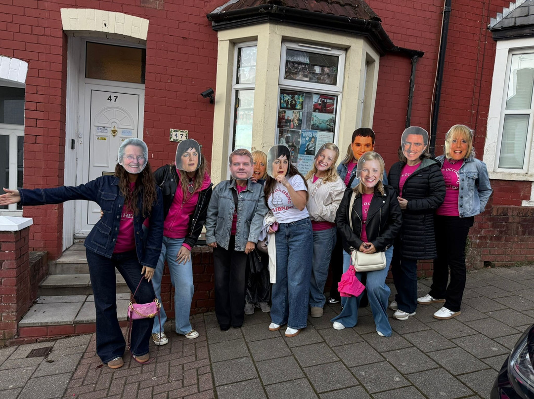 Barry Island Tours (pub Crawl Tours With Knock Off Nessa As Your Guide)-巴里必去景点