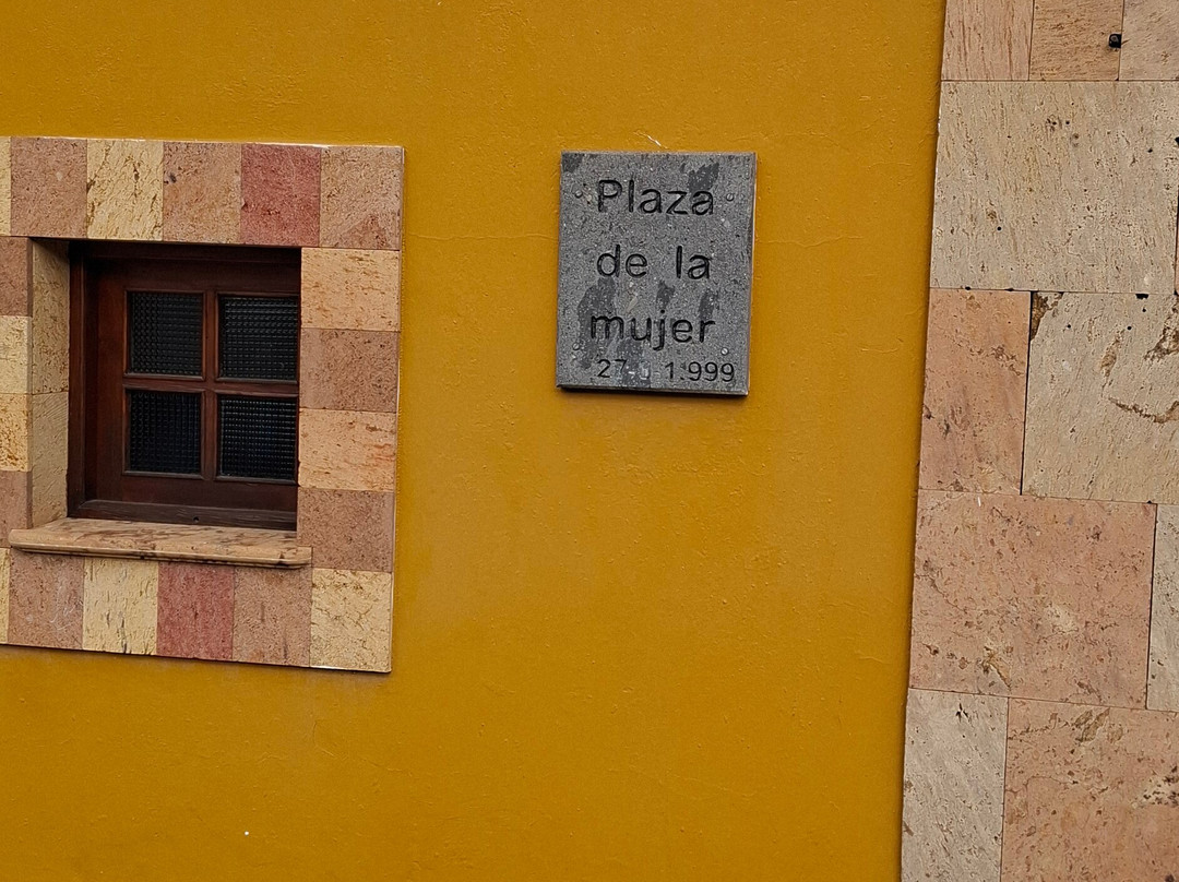 Plaza de la Mujer-Teror必去景点