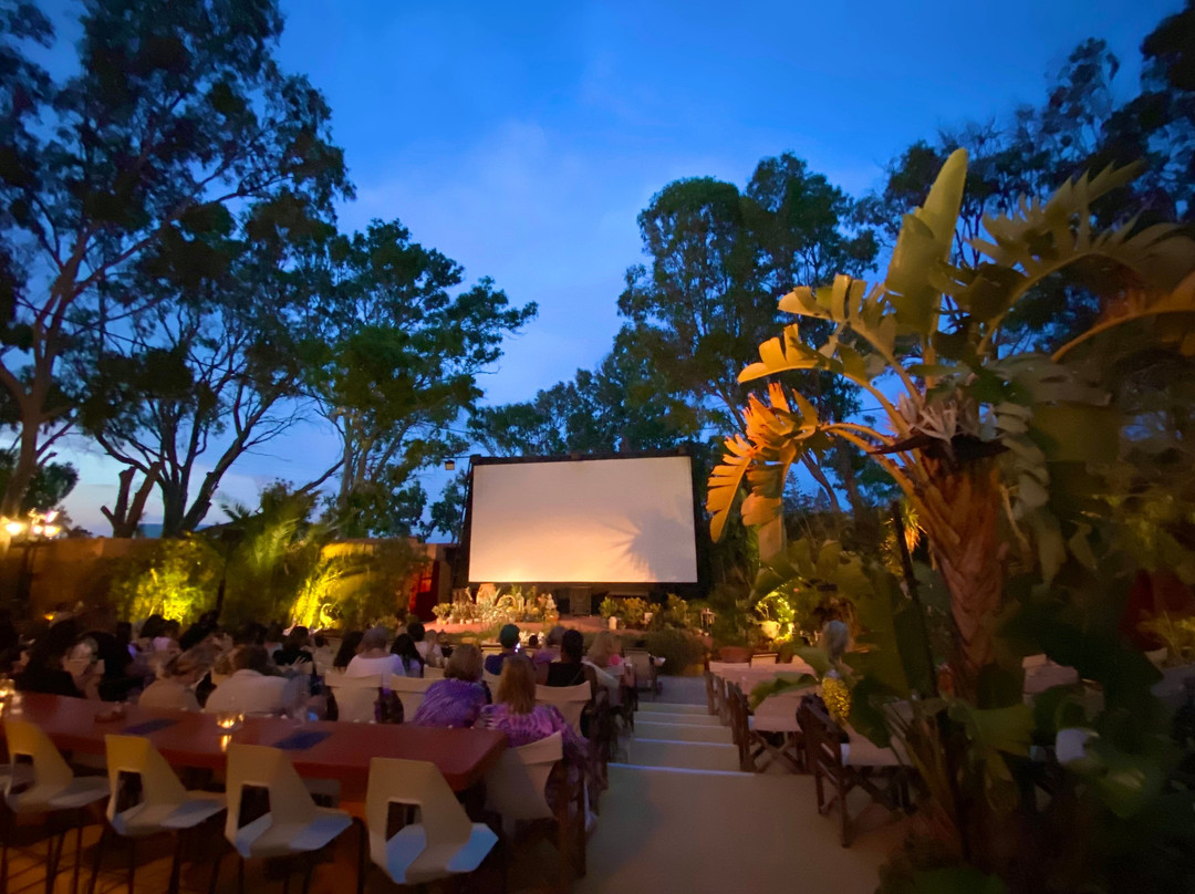 Open Air Cinema Kamari-卡马里必去景点