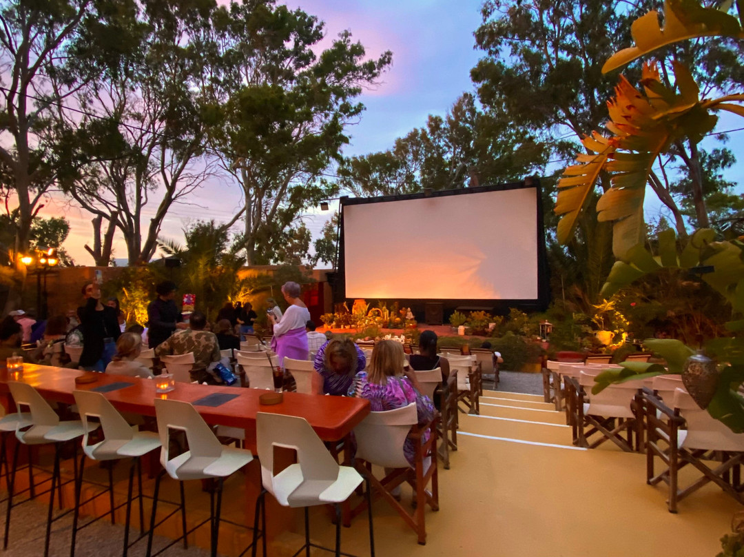 Open Air Cinema Kamari-卡马里必去景点