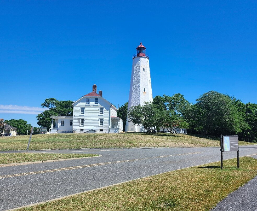 Sandy Hook Light House-Fort Hancock必去景点