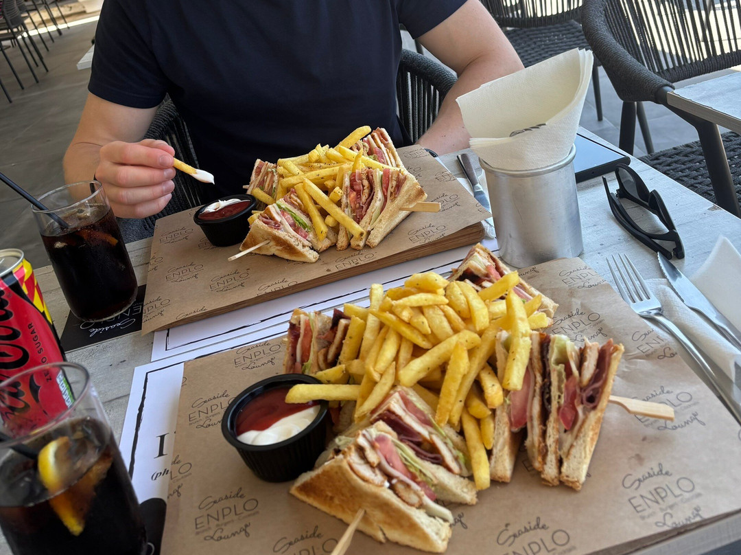 Enplo Cafe