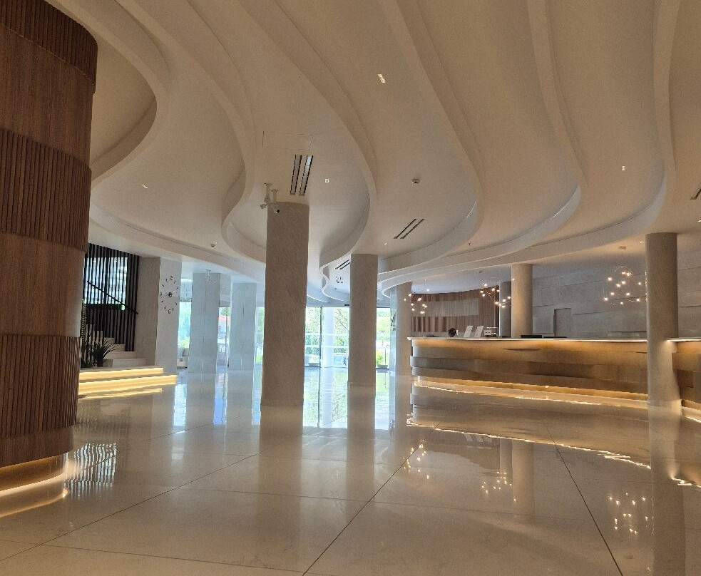黄金海岸酒店和平房 - 全包主图