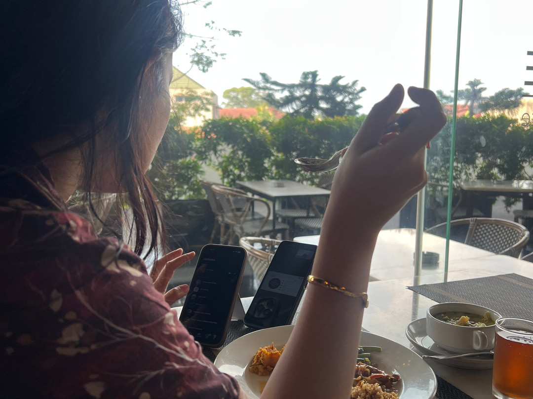 金色郁金香酒店春山-楠榜主图