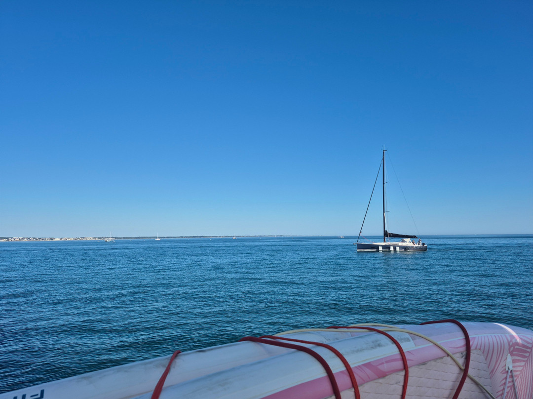 Caseneuve Maxi Catamaran-Baden必去景点