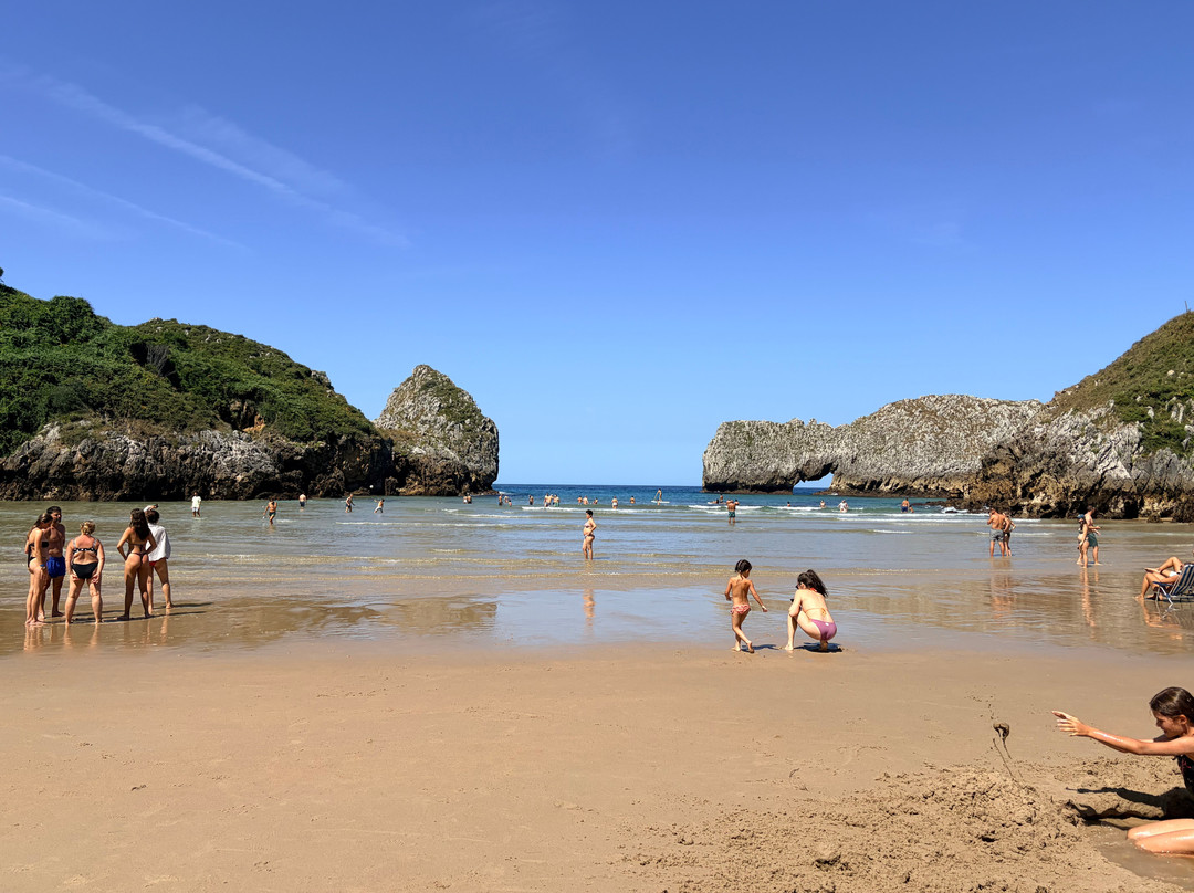 Playa de Berellin-Prellezo必去景点