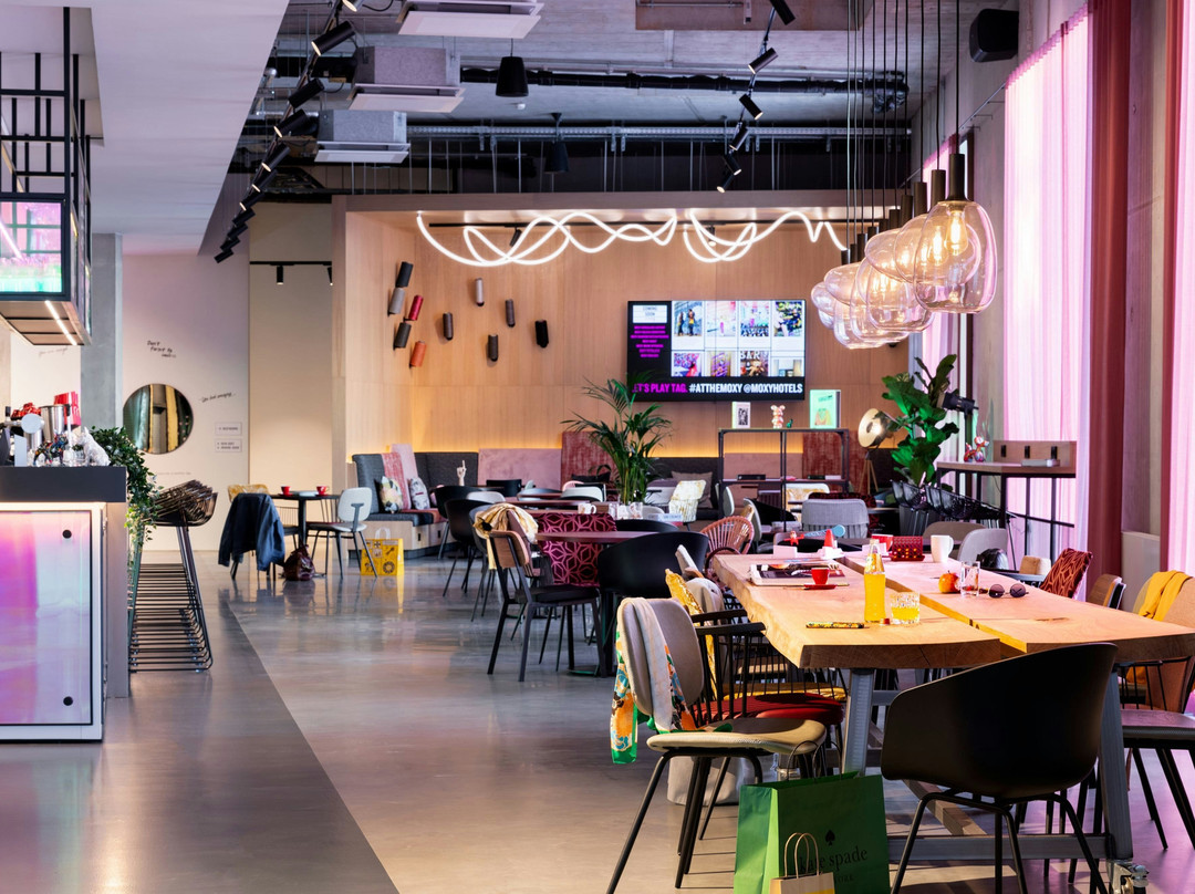 Moxy Outlet城市梅青根