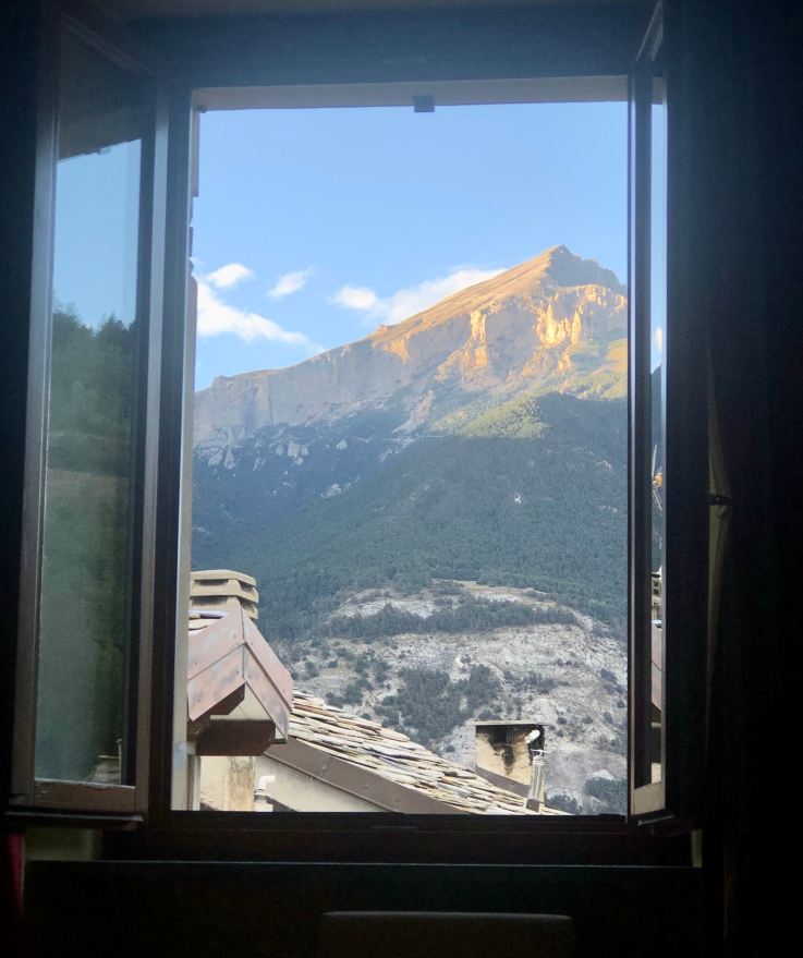 奥伯耶维耶雷酒店-旅行者