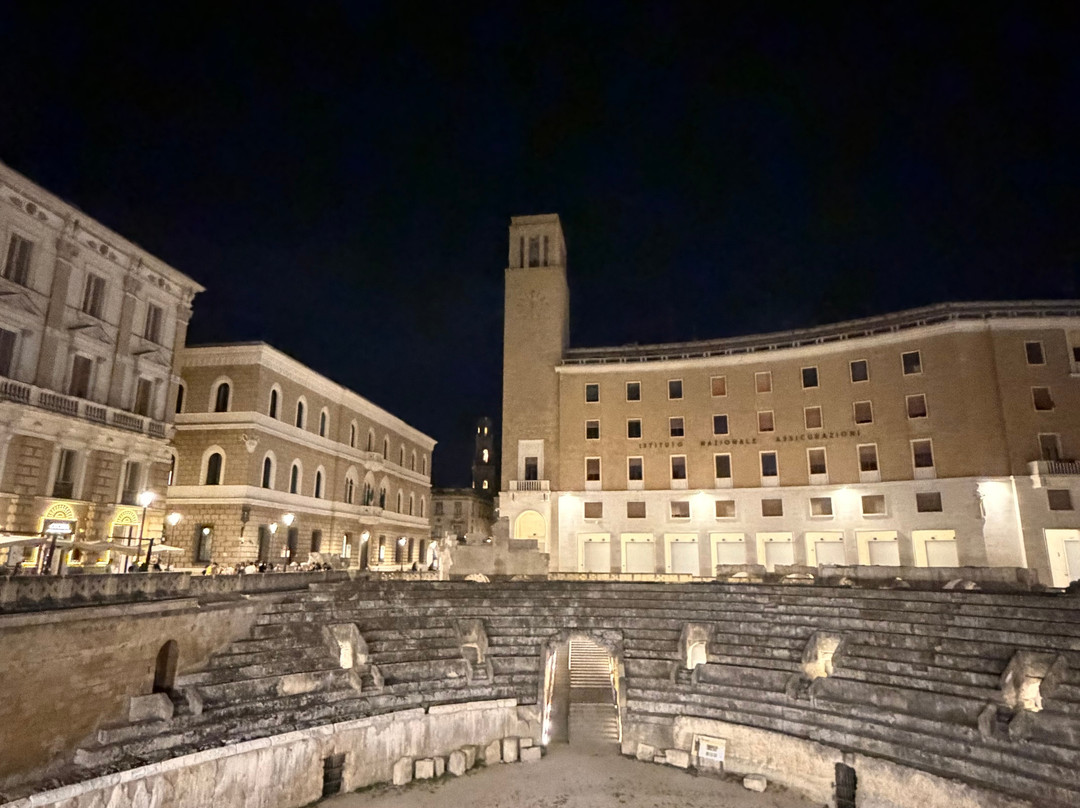 Piazza Sant'Oronzo-莱切必去景点