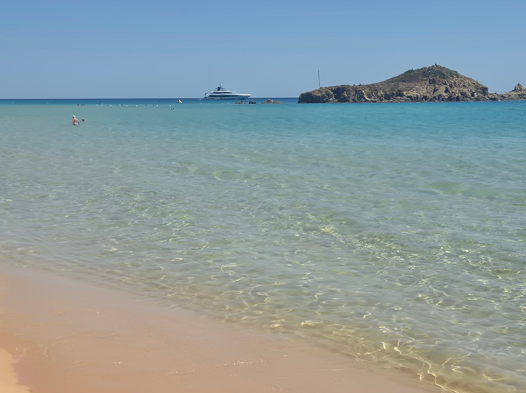Spiaggia Su Giudeu-Domus de Maria必去景点