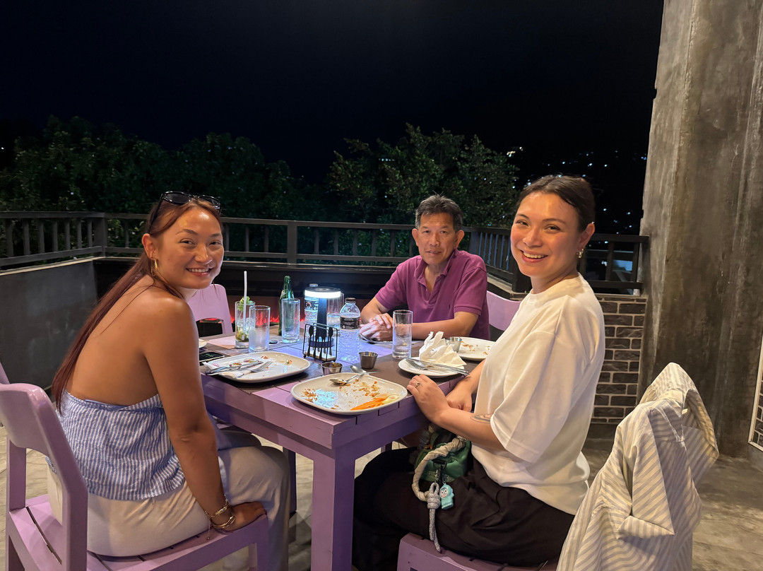Hangout Late Night