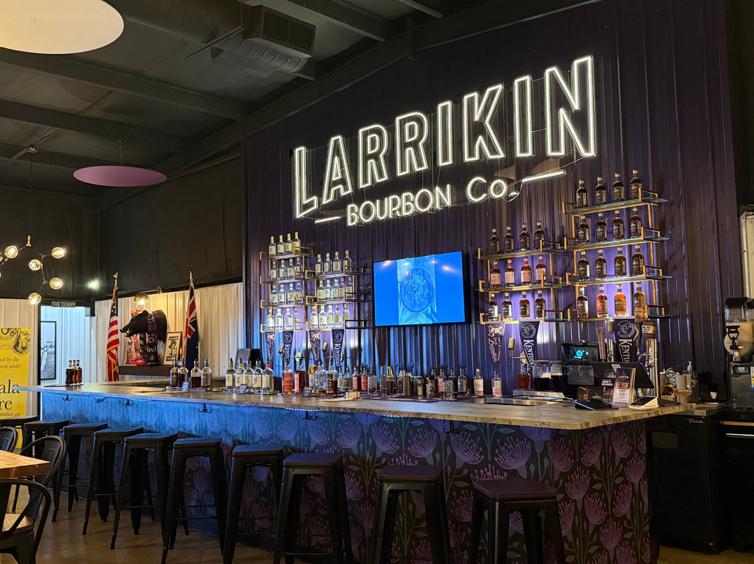 Larrikin Bourbon Company-Lawrenceburg必去景点