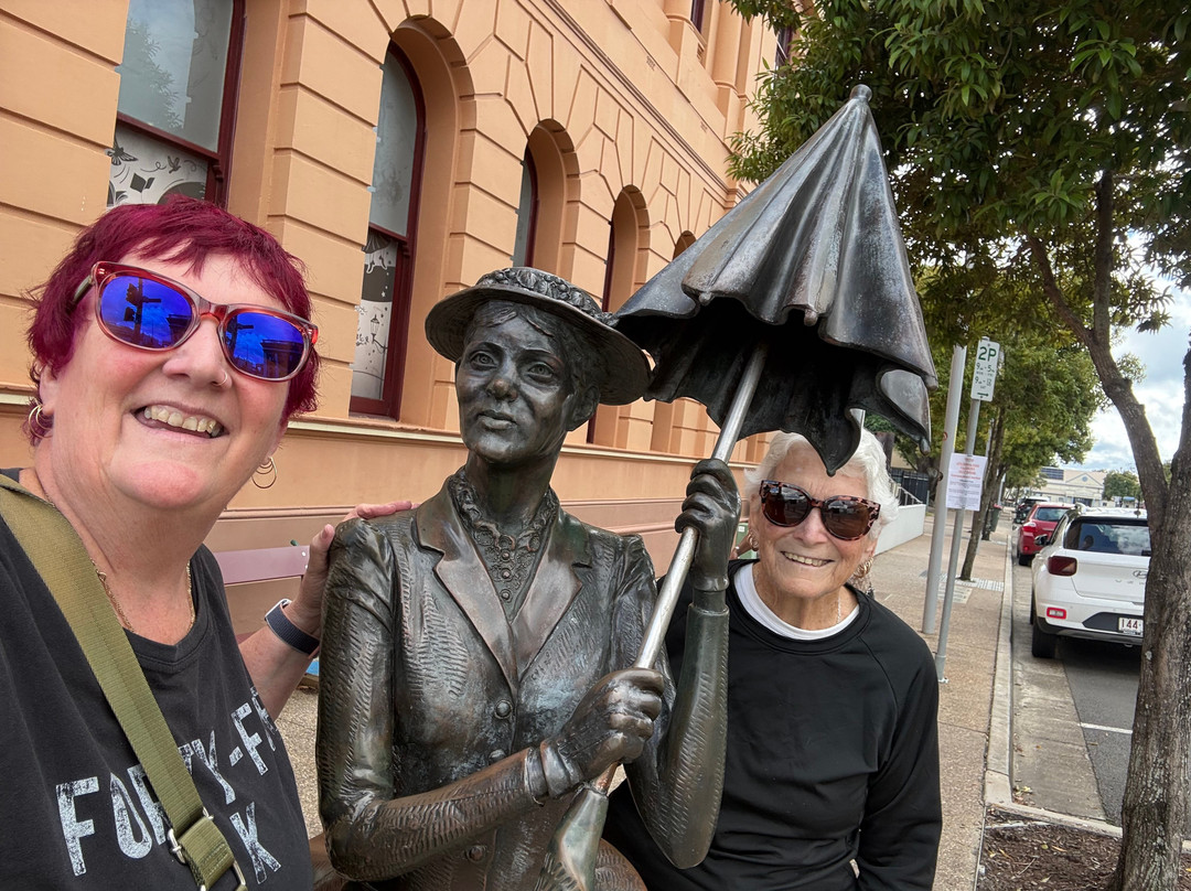 Mary Poppins Statue-Maryborough必去景点