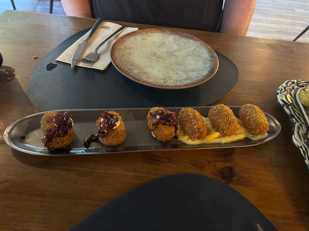 Tabaré Gastrobar