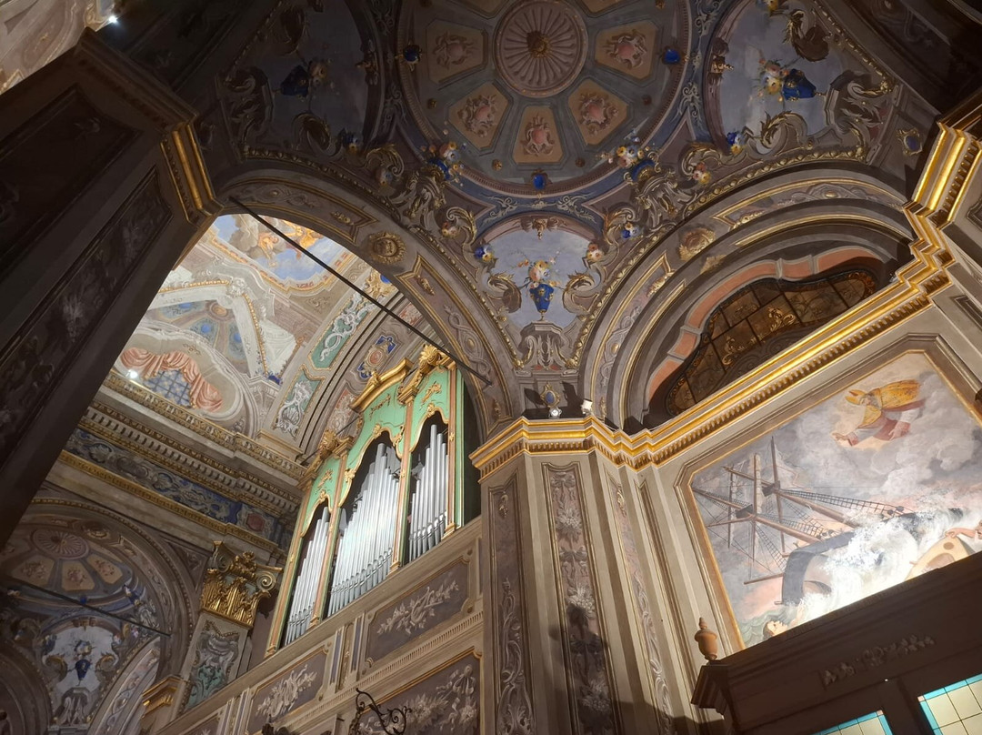 Basilica di San Nicolò-彼得拉－利古雷必去景点