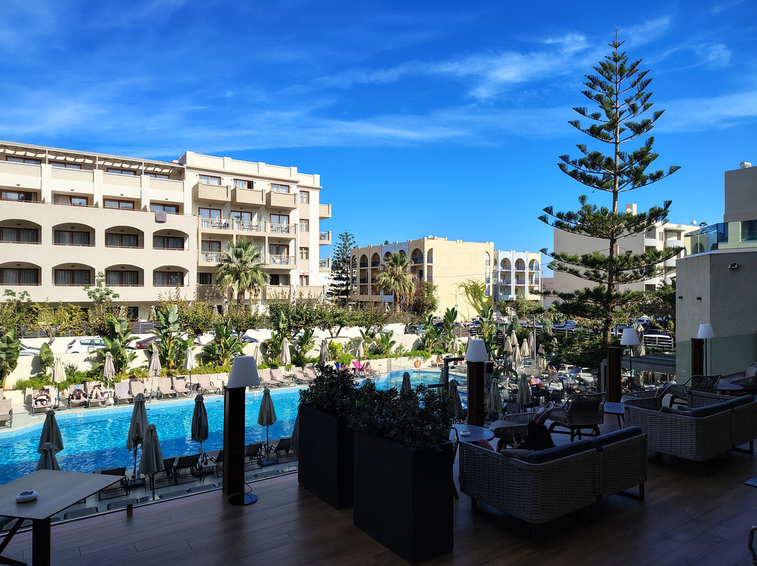 塞亚泰米斯宫殿酒店主图