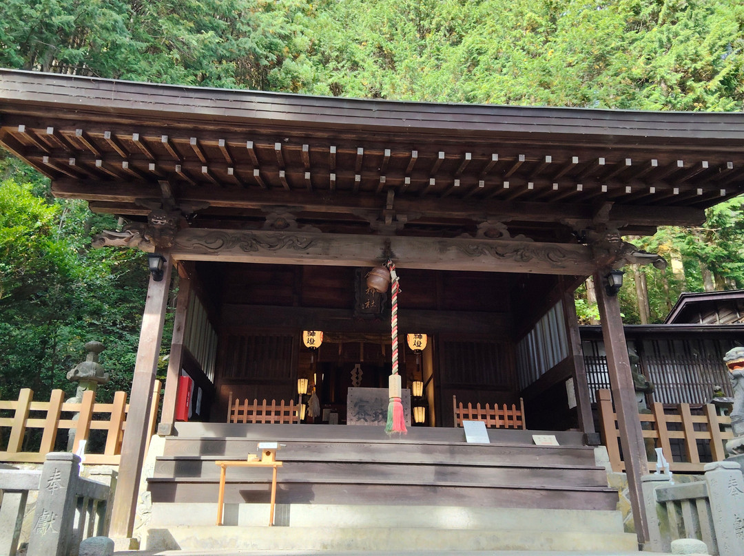 Shizume Shrine-盐尻市必去景点