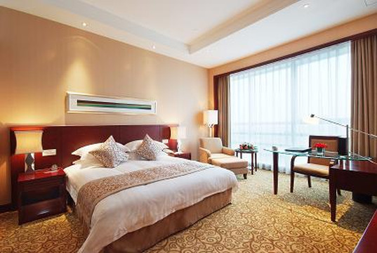 莱芙蔻海景大酒店主图