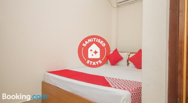 OYO 61107 Hotel Godavari