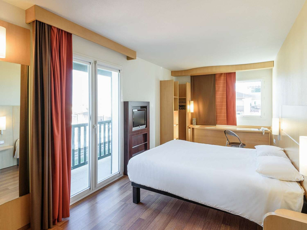 ibis Ciboure Saint Jean de Luz Hotel主图