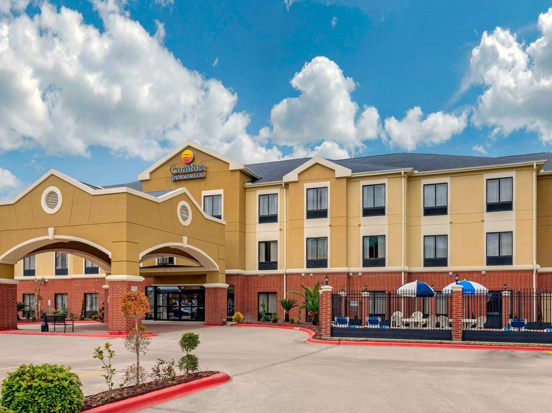 Comfort Inn & Suites Port Arthur - Port Neches主图