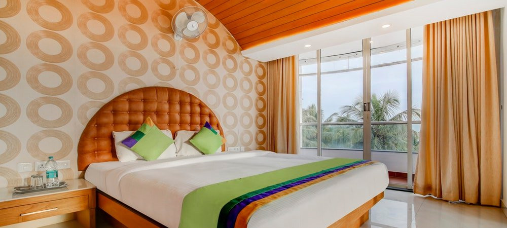 Treebo Trend Cilantro By The Sea