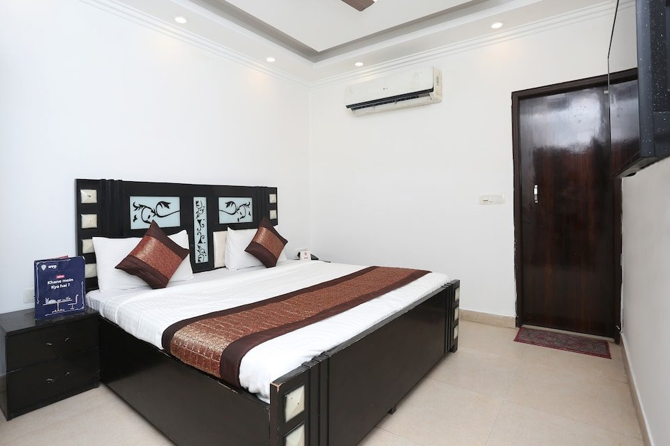 OYO 12779 5 Seas Hotel and Banquet