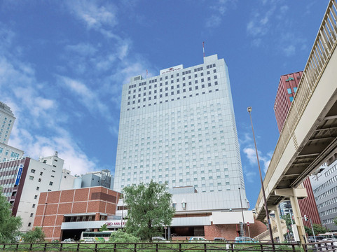 札幌全日空皇冠假日酒店主图