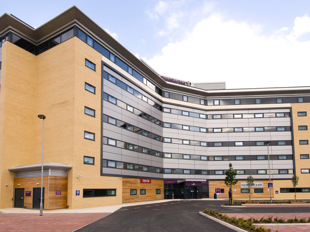 Premier Inn Manchester Airport (m56/j6) Runger Lane South Hotel