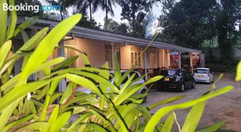 Rathwaththa Holiday Bungalow