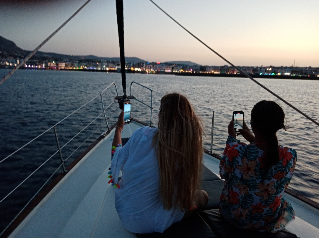 Remezzo Private Cruises And Boat Trips